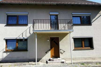 Haus zum Kaufen in Niederalteich 285.000 € 160 m² 6 zimmer