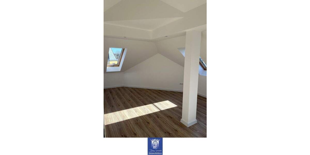 Etagenwohnung Dresden Cotta - 5 Zimmer, 119 m&sup2;, 1.500&euro; | Angebot:25709117