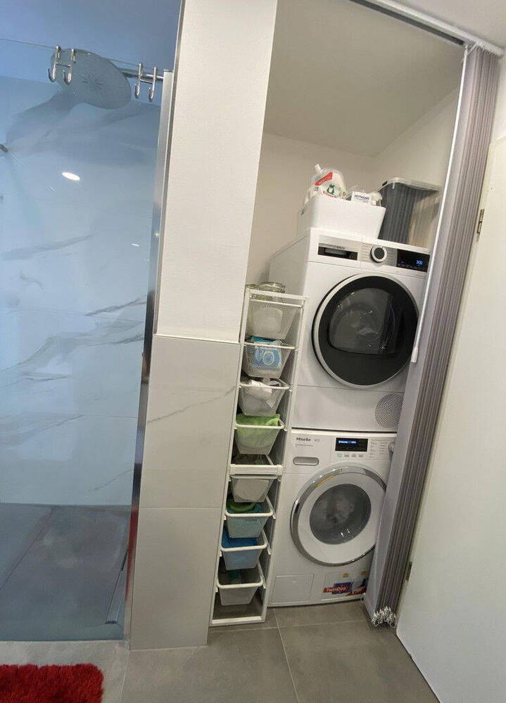 Attraktive, helle 3 ZKB-Wohnung mit neuw. EBK, Wintergarten und Garage in Süd-West-Lage
