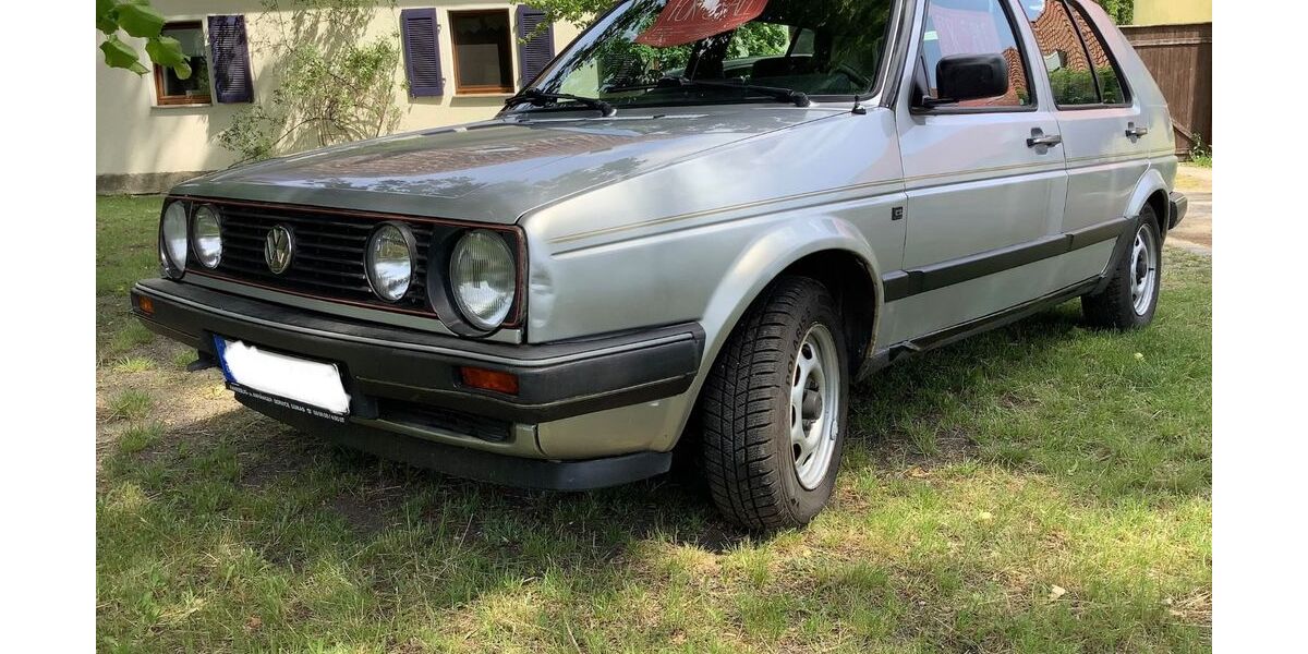 VW Golf 109.000 km 3.900 &euro; Cottbus 03046