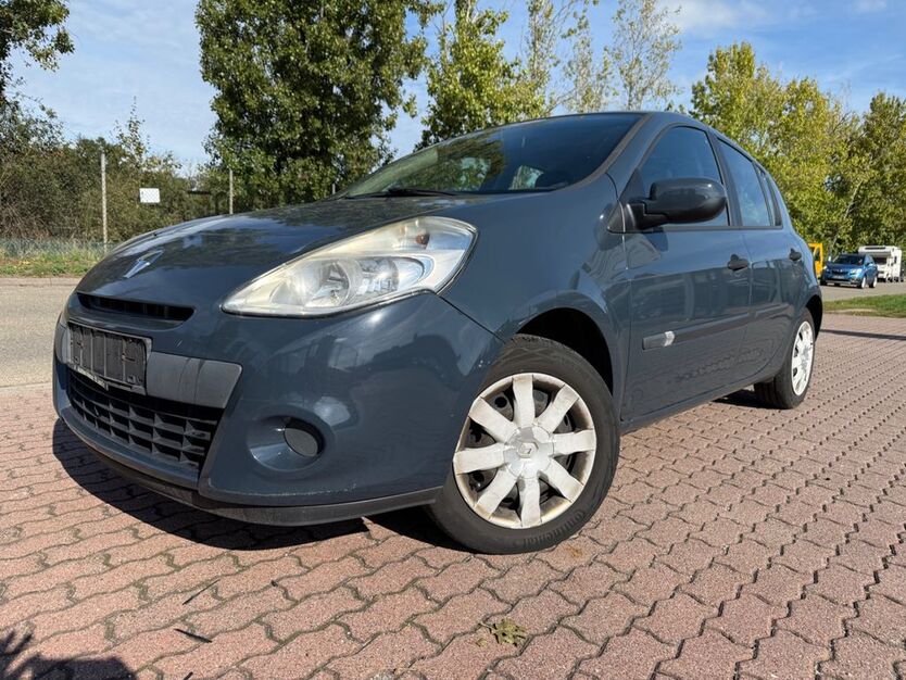 Renault Clio 255.000 km 2.499 € hockenheim 68766
