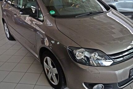 VW Golf 111.000 km 9.950 &euro; Pfullendorf 88630