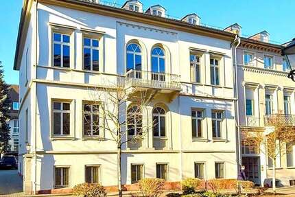 Büro in Bad Homburg 7.500 € 429 m²