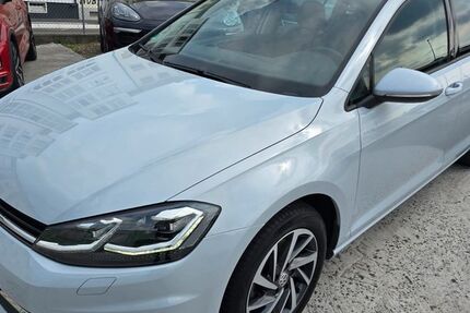 VW Golf 93.000 km 14.690 &euro; Mannheim 68159