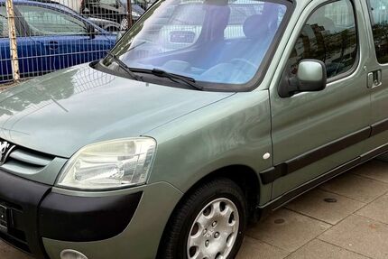 Peugeot Partner 188.000 km 2.950 € Hamburg 20097