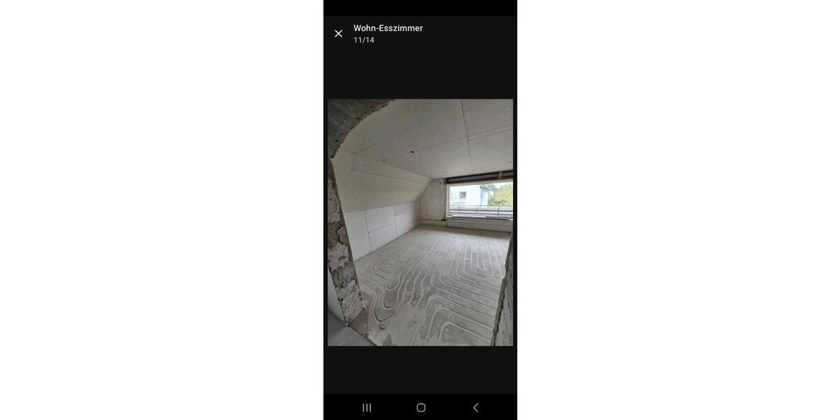 Etagenwohnung Halle - 4 Zimmer, 93 m&sup2;, 1.050&euro; | Angebot:26256317