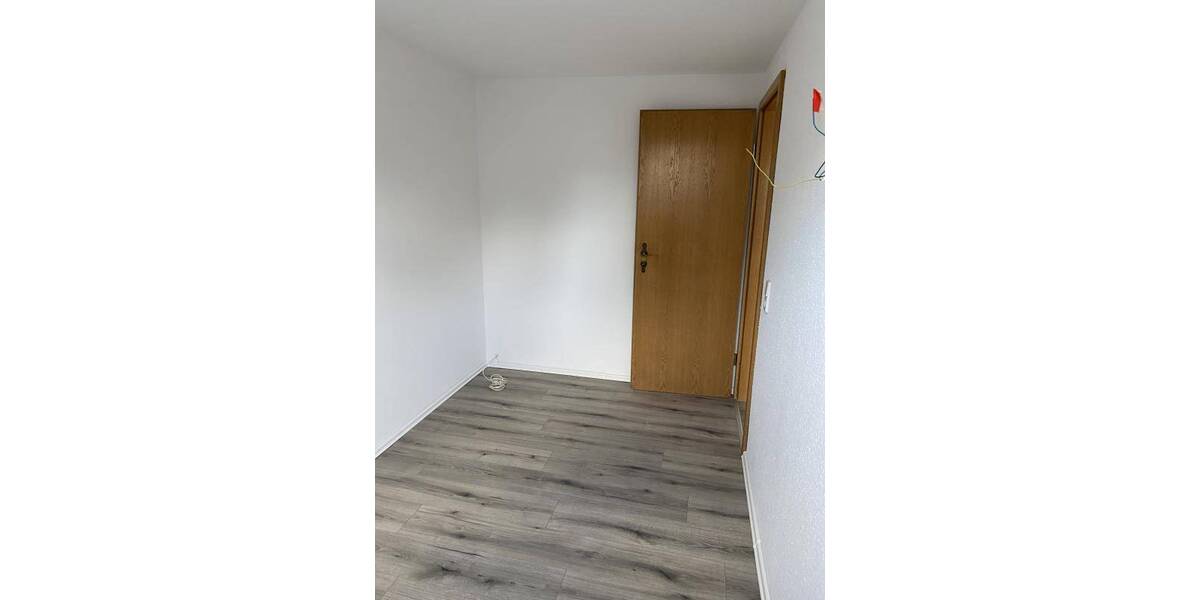 Zimmer Mittweida - 3 Zimmer, 55 m&sup2;, 455&euro; | Angebot:26450117