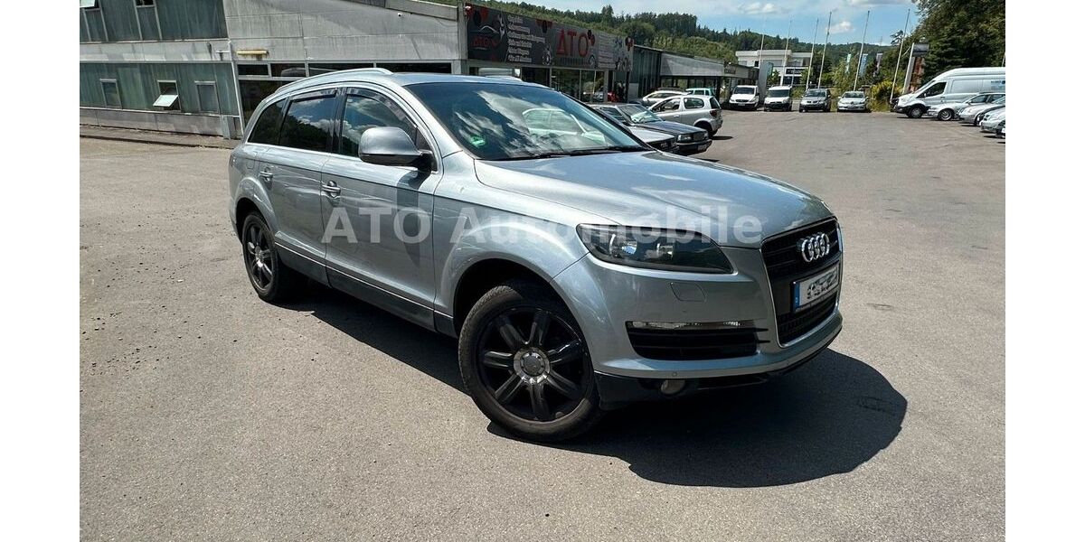 Audi Q7 212.000 km 8.499 &euro; Daaden 57567