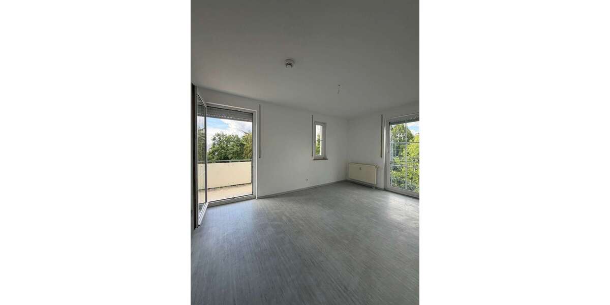Etagenwohnung Amberg - 3 Zimmer, 67 m&sup2;, 466&euro; | Angebot:27322753