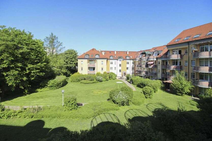 Wohnung zum Kaufen in Rosenheim 320.000 € 74.2 m²