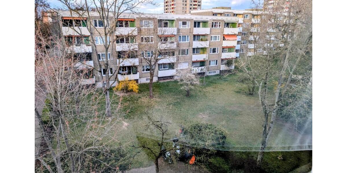 4,5-Zimmer-Wohnung (104 qm) |Hochheim | provisionsfrei| 2 Balkone 4.5 zimmer