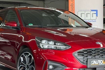 Ford Focus 61.000 km 15.499 € Troisdorf 53842