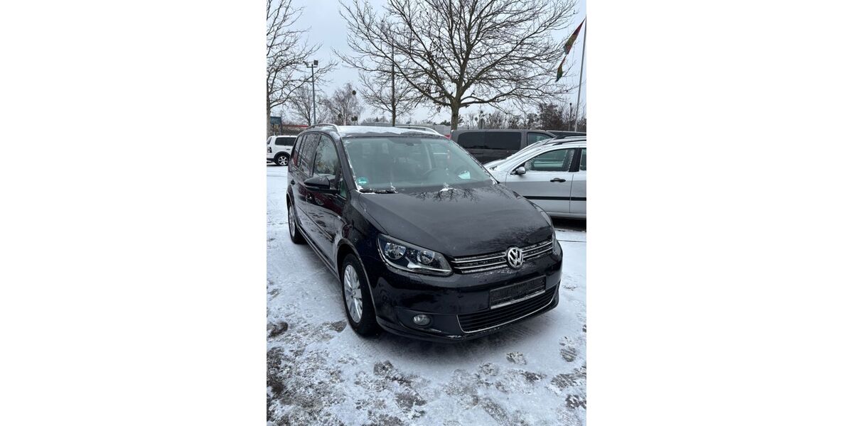 VW Touran 139.014 km 6.999 &euro; Berlin 13585