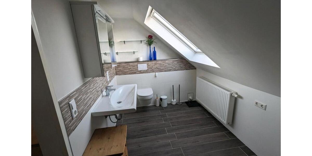 Dachgeschoßwohnung Westoverledingen - 1 Zimmer, 50 m&sup2;, 740&euro; | Angebot:25421693