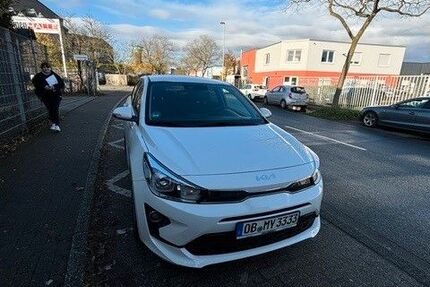Kia Rio 32.000 km 19.900 € Oberhausen 46047