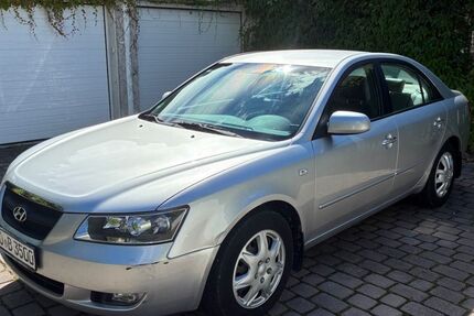 Hyundai SONATA 78.000 km 3.700 € München 81677