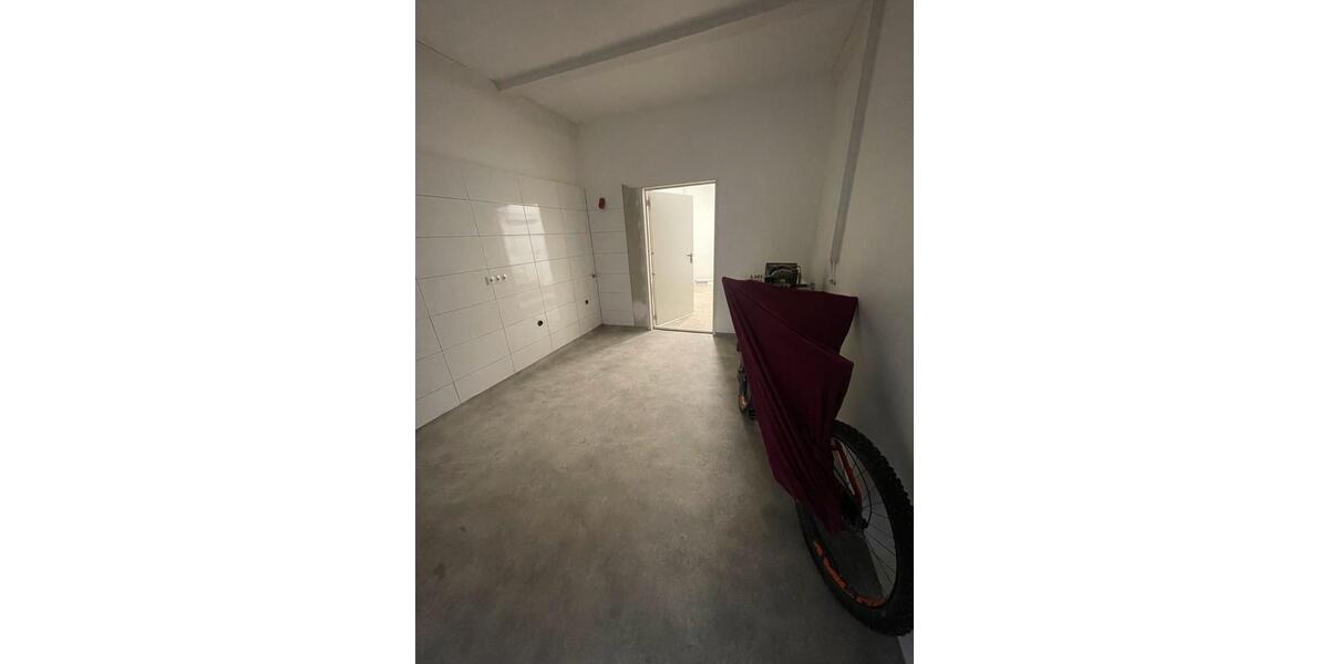 Einfamilienhaus Bad Arolsen - 8 Zimmer, 150 m&sup2;, 185.000&euro; | Angebot:26111734