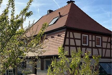 Haus Oberdachstetten - 5.5 Zimmer, 210 m&sup2;, 350.000&euro; | Angebot:26409968