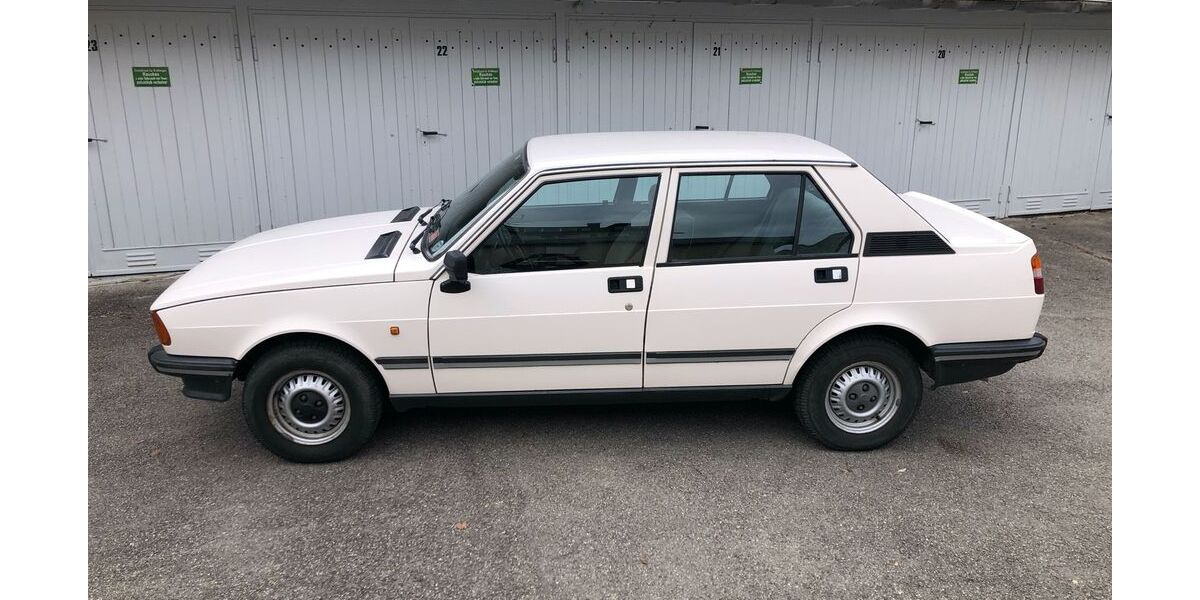 Alfa Romeo Giulietta 83.000 km 8.888 &euro; München 80798