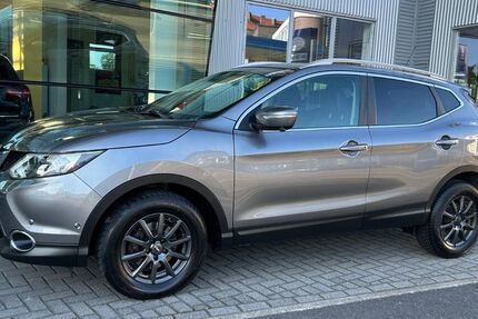 Nissan Qashqai 120.000 km 9.500 &euro; Niestetal bei Kassel 34266