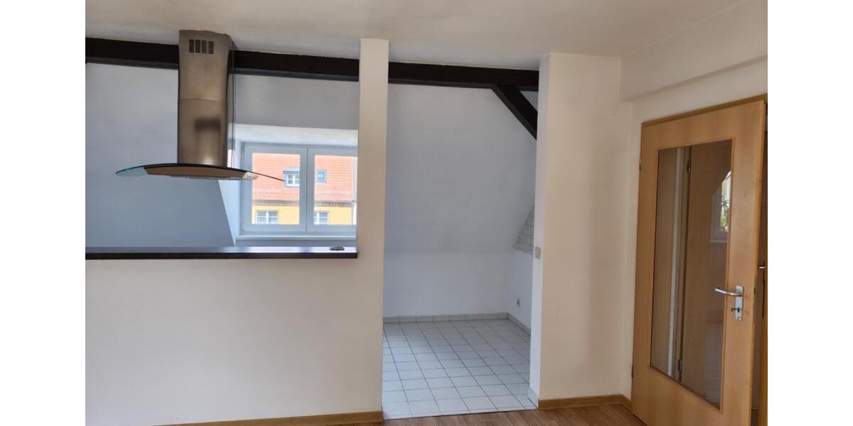 Dachgeschoßwohnung Cottbus Spremberger Vorstadt - 4 Zimmer, 90 m&sup2;, 738&euro; | Angebot:26233438