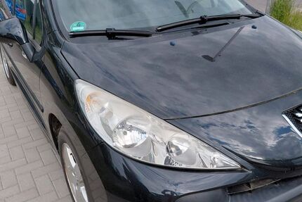 Peugeot 207 127.000 km 2.100 &euro; BERLIN 12621