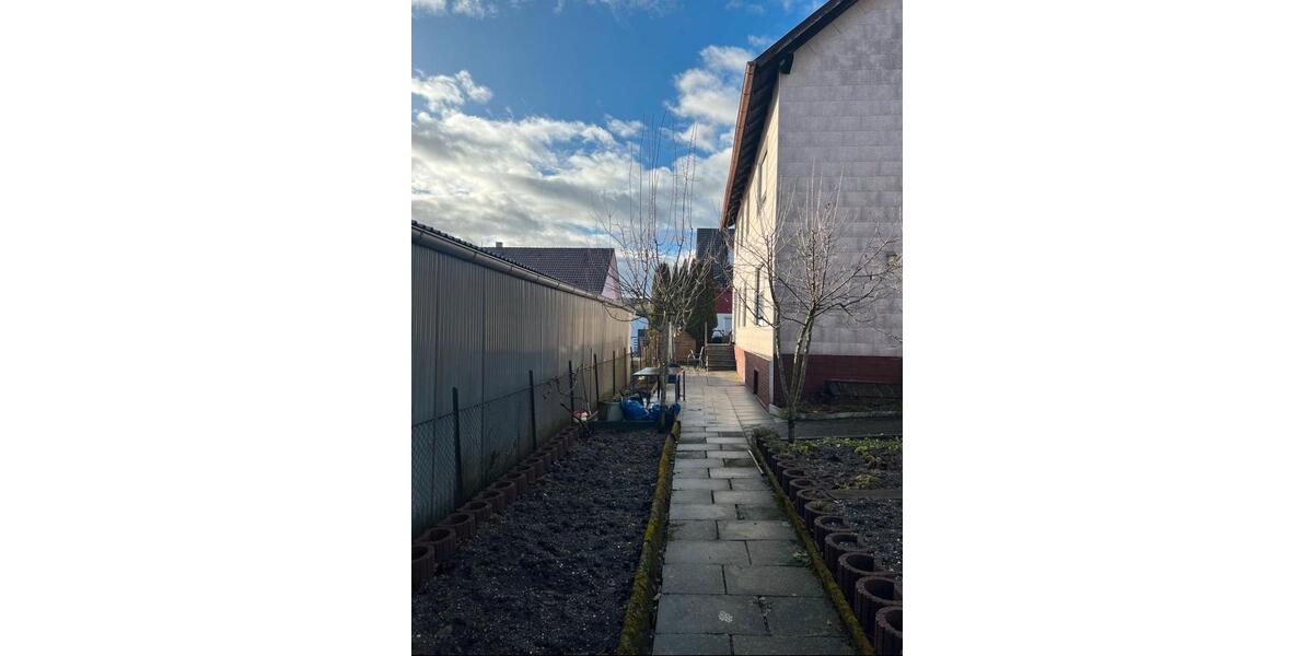 Einfamilienhaus Mengen - 8 Zimmer, 173 m&sup2;, 280.000&euro; | Angebot:26829269