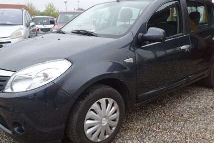 Dacia Sandero 145.521 km 850 &euro; Dresden 01219