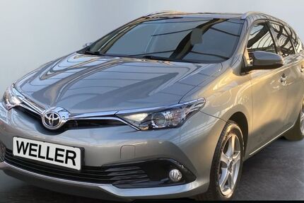 Toyota Auris 77.439 km 12.490 &euro; Leipzig 04178