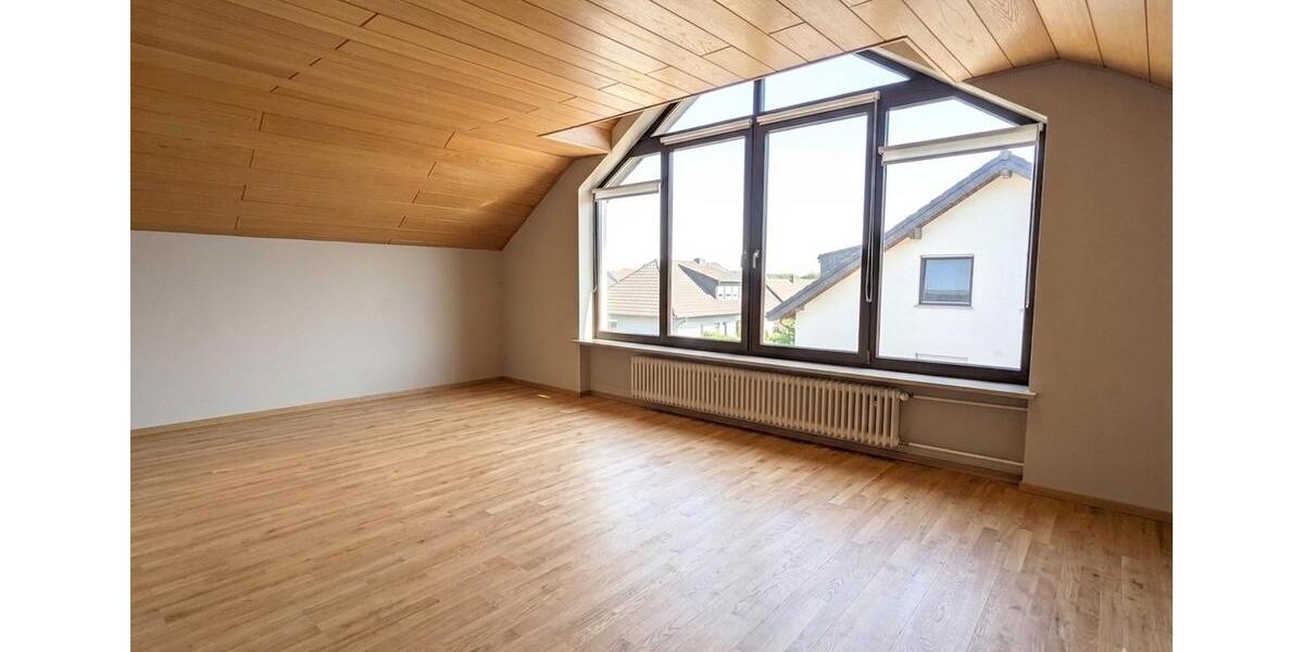 Einfamilienhaus Schwandorf - 6 Zimmer, 190 m&sup2;, 1.600&euro; | Angebot:26334572