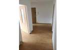 Die Einbauküche ist schon da. Nachmieter für 3-Zimmer-Wohnung mit Wanne und Balkon gesucht. 3 zimmer