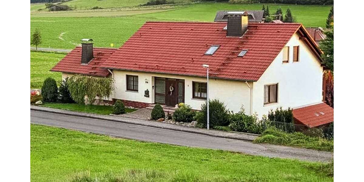 Einfamilienhaus Naumburg / Elbenberg Elbenberg - 12 Zimmer, 310 m&sup2;, 328.000&euro; | Angebot:26563683
