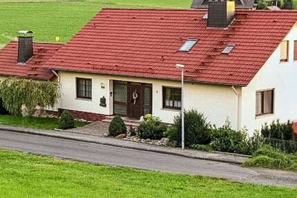 Haus Naumburg / Elbenberg Elbenberg - 12 Zimmer, 310 m&sup2;, 328.000&euro; | Angebot:26563683