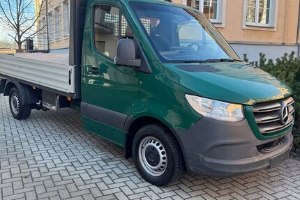 Mercedes-Benz Sprinter 81.800 km 25.490 &euro; Dresden 01159