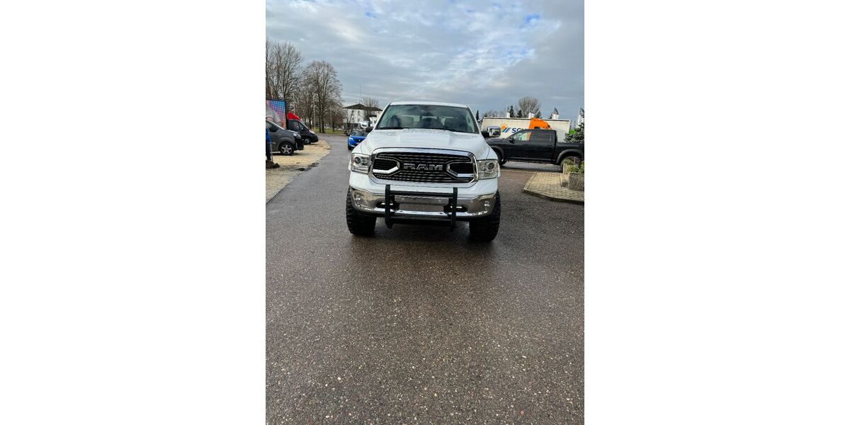 Dodge RAM 37.720 km 74.900 € Burgau 89331