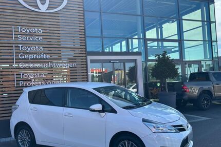 Toyota Verso 143.000 km 12.900 &euro; Müllheim 79379