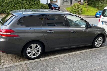 Peugeot 308 159.980 km 7.400 &euro; Leichlingen 42799