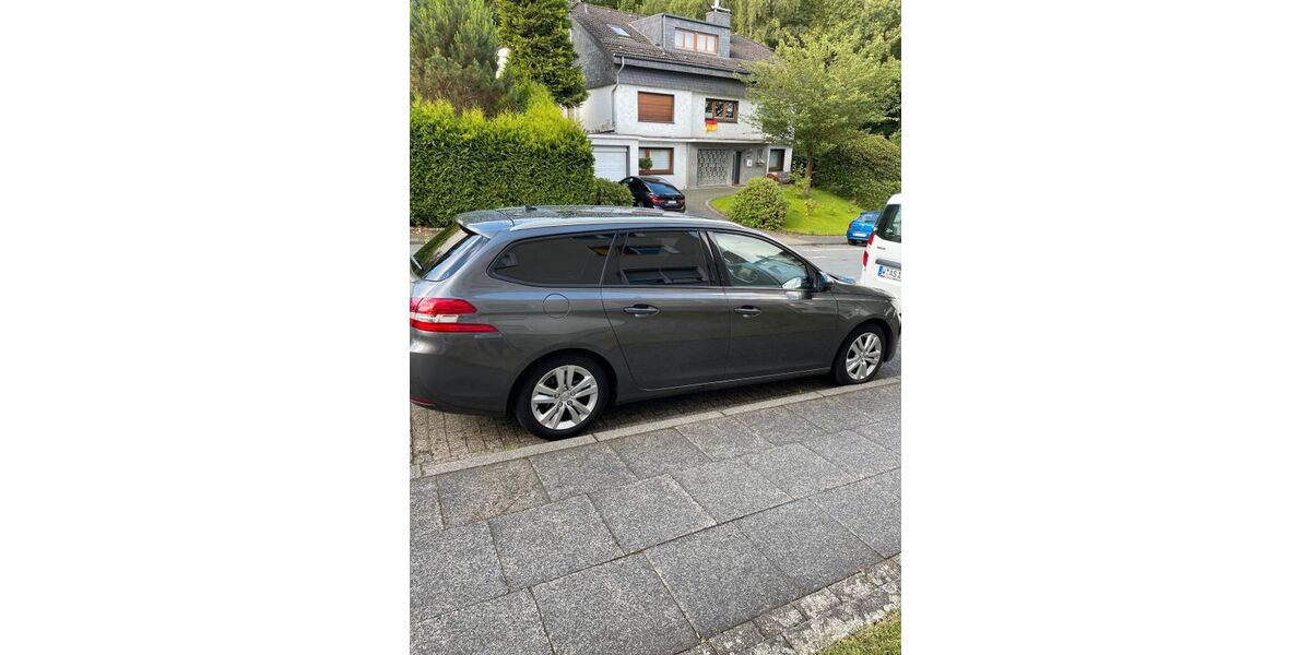 Peugeot 308 159.980 km 7.400 &euro; Leichlingen 42799