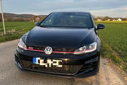 VW Golf 64.000 km 22.490 &euro; Löhne 32584