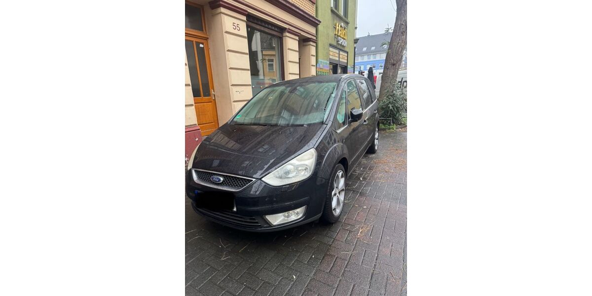 Ford Galaxy 215.000 km 4.900 € Köln 51063