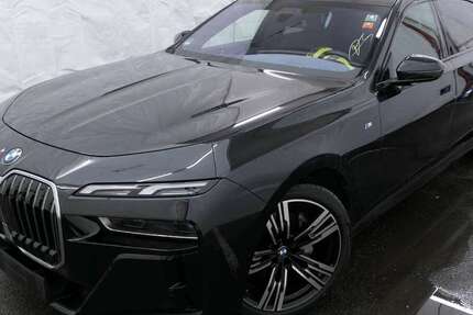 BMW 740 29.992 km 97.880 &euro; Hamm 59071