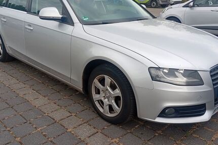 Audi A4 290.000 km 3.150 &euro; Hanau 63452