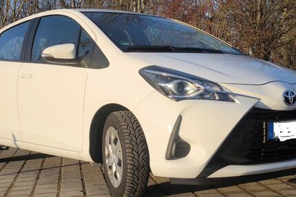 Toyota Yaris 15.700 km 11.000 € Postbauer-Heng 92353