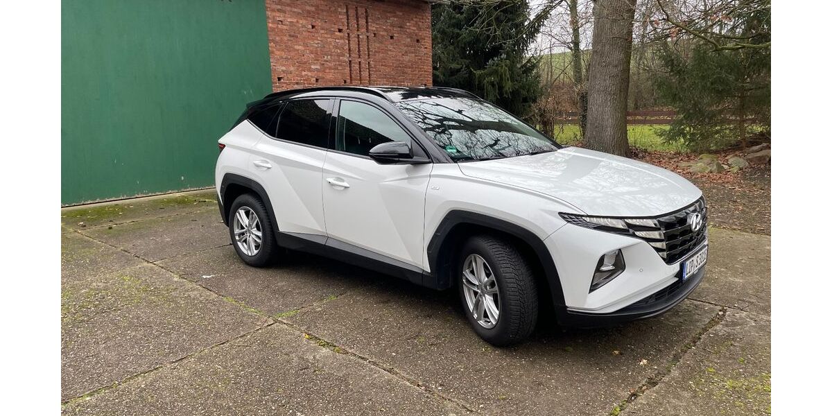 Hyundai TUCSON 20.000 km 26.000 &euro; Dörentrup 32694