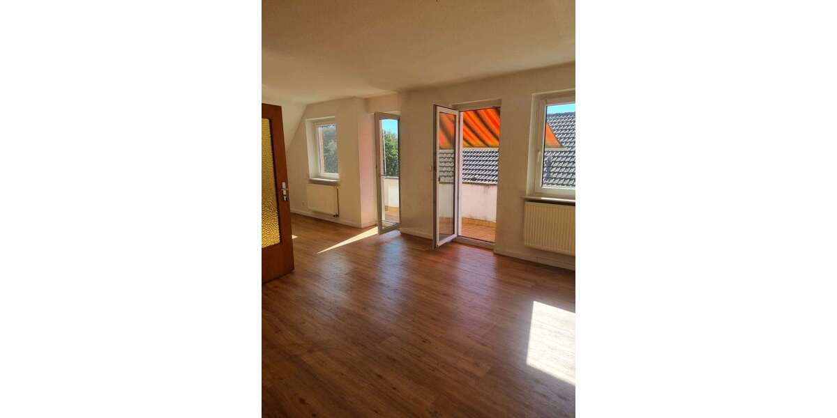 Etagenwohnung Ronnenberg - 3 Zimmer, 81 m&sup2;, 1.140&euro; | Angebot:27449875