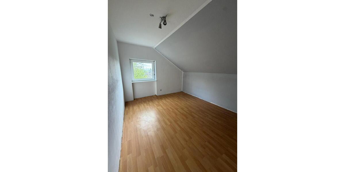 Erdgeschoßwohnung Saarbrücken West - 3 Zimmer, 75 m&sup2;, 560&euro; | Angebot:26291293