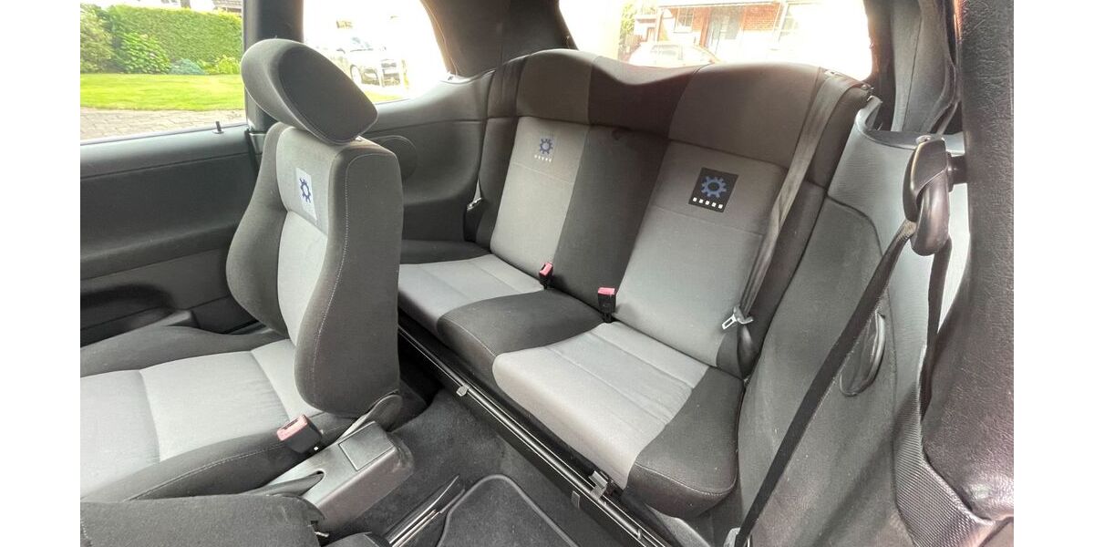 VW Golf 107.000 km 3.200 &euro; Dormagen 41542