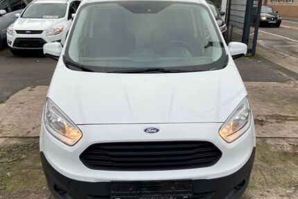 Ford Transit Courier 95.000 km 10.900 € Hanau 63450