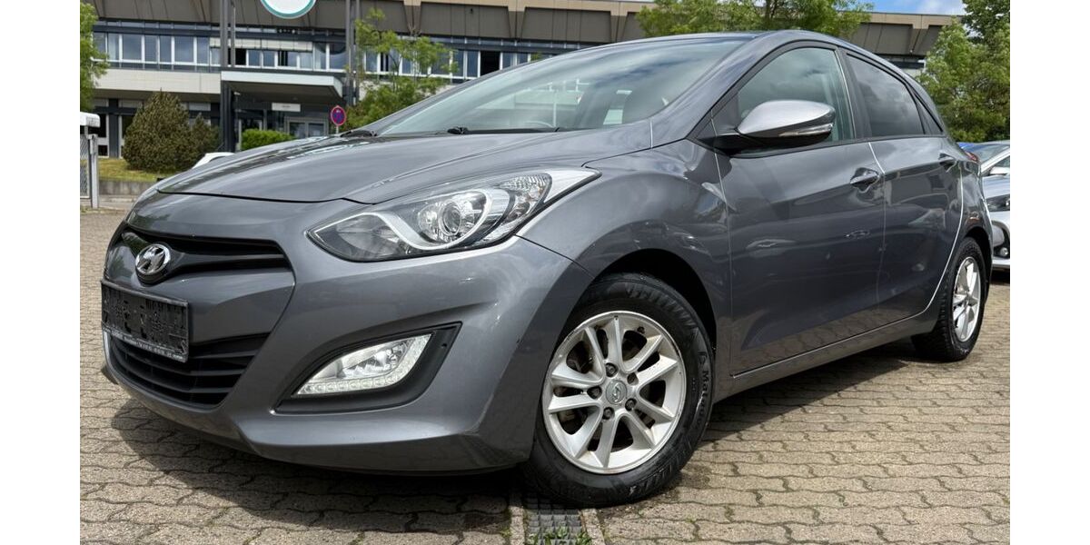 Hyundai i30 267.956 km 3.499 &euro; Hanau 63452