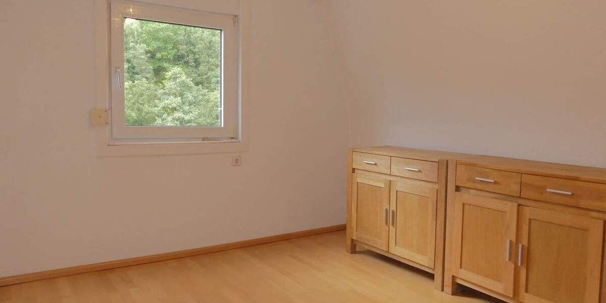 Einfamilienhaus Erbach Schönnen - 5 Zimmer, 110 m&sup2;, 195.000&euro; | Angebot:25768849